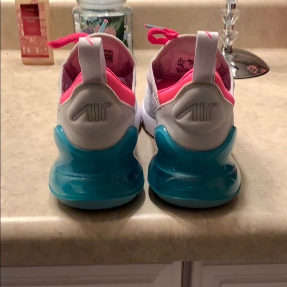 Nike Air MAX 2070 - Picture 2 of 6